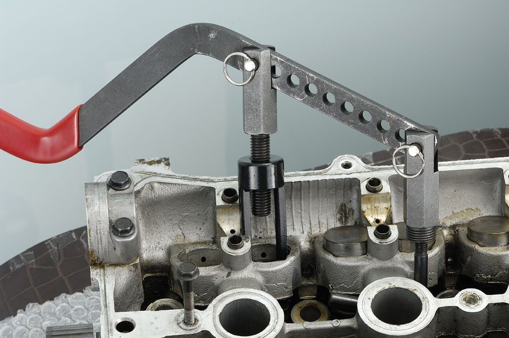 CTA 2112 Valve Spring Compressor – Clark's Tool & Equipment